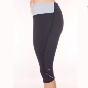 Lululemon run fast free ruffle crops